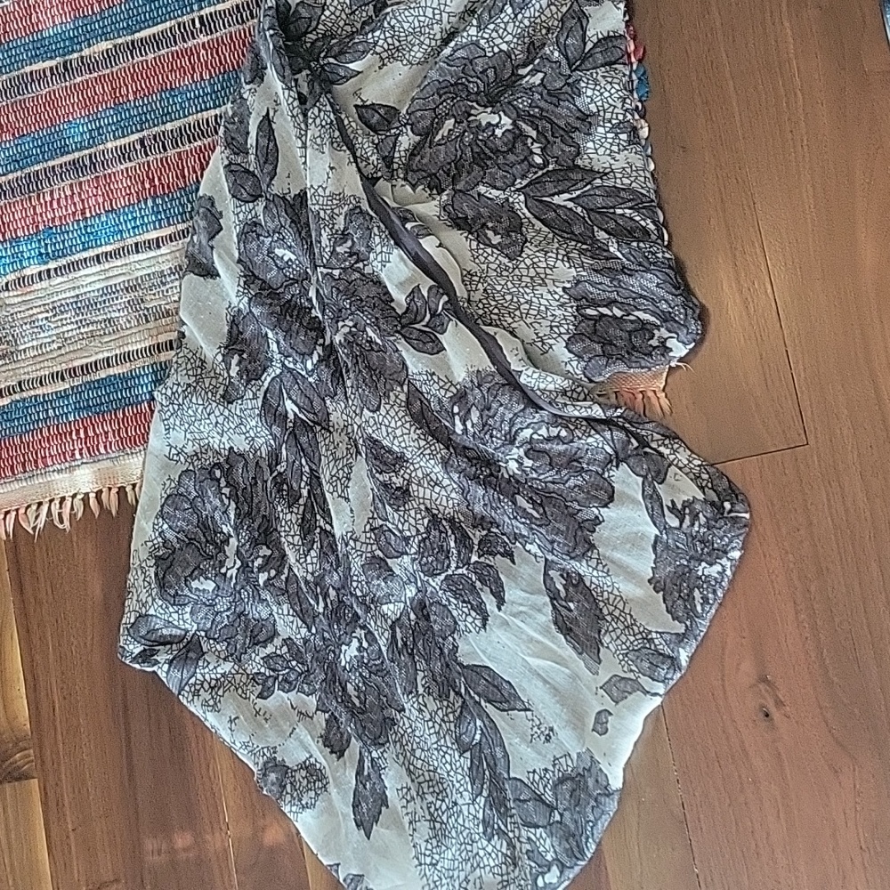 Infinity scarf